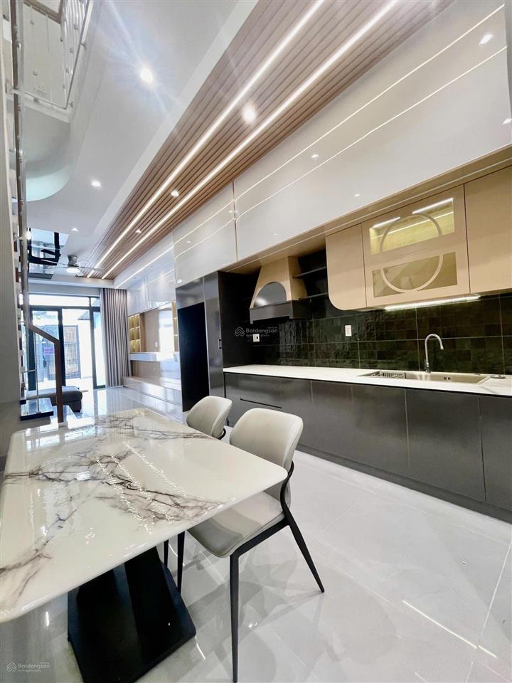 4 tỷ 680 triệu nhà hiện đại, sân ô tô 7m | tân hiệp