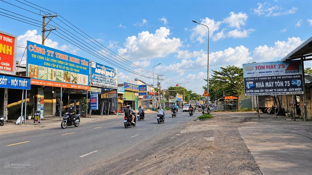 7,45 tỷ mặt tiền đồng khởi, 198m2 có nhà sẵn