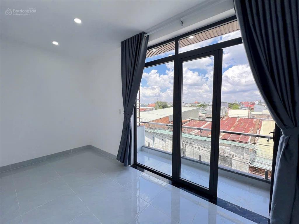 3,29 tỷ nhà mới trảng dài, biên hòa, 5x16m, 3 phòng ngủ, sổ riêng hoàn công đường nguyễn ái quốc