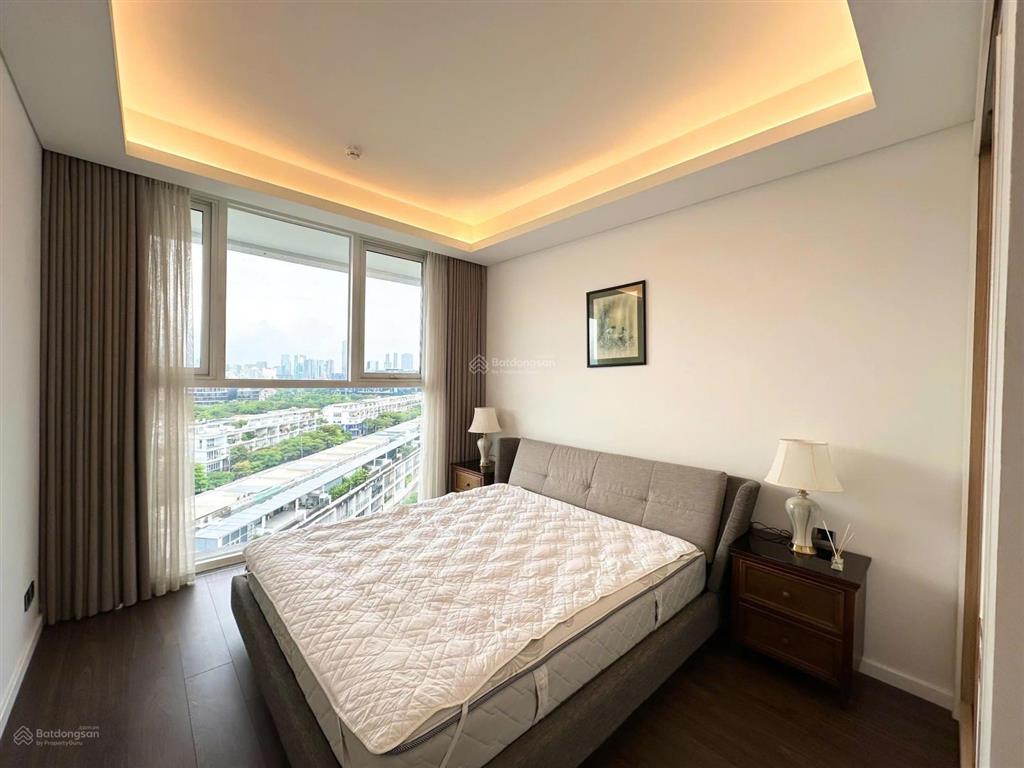 Bán căn hộ sarica 2 phòng ngủ, 107m2, full nội thất, kdt sala, giá 24 tỷ