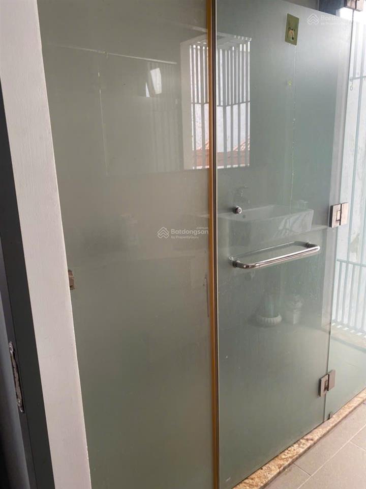 Cho nữ thuê phòng, dt 20m2, gần chợ, trường học