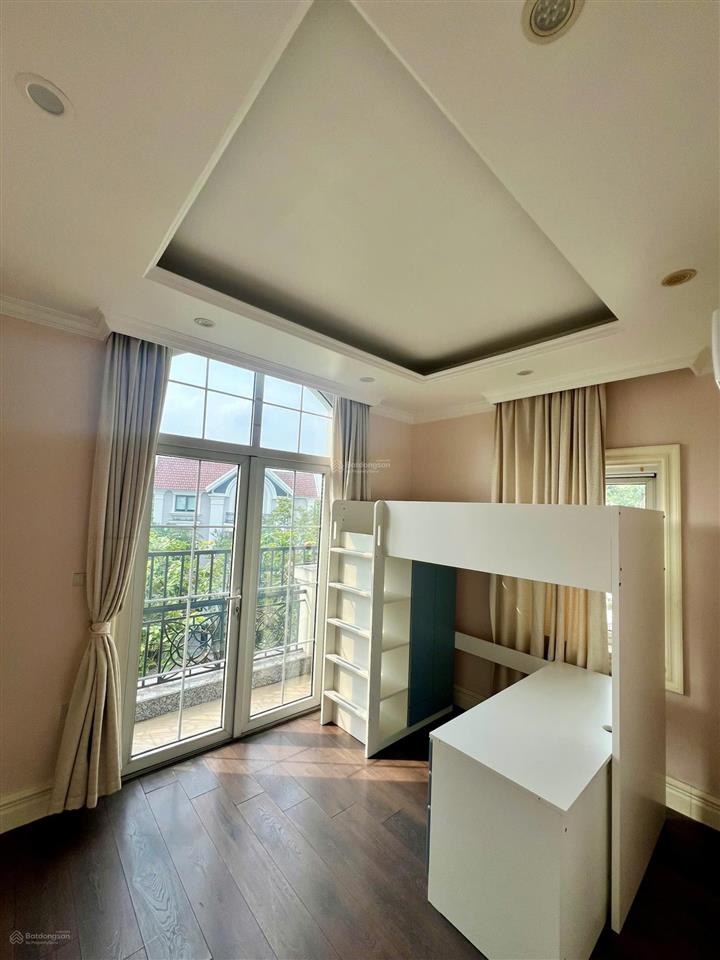 Chính chủ cho thuê biệt thự vinhomes riverside sông sinh thái sau nhà, full nội thất cao cấp