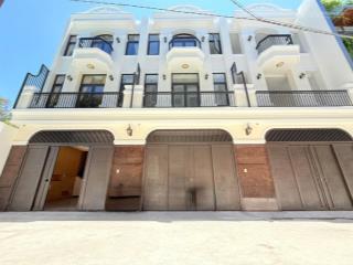 Bán nhà mới xây  hẻm xe hơi, cách mặt đường trương công định 80m