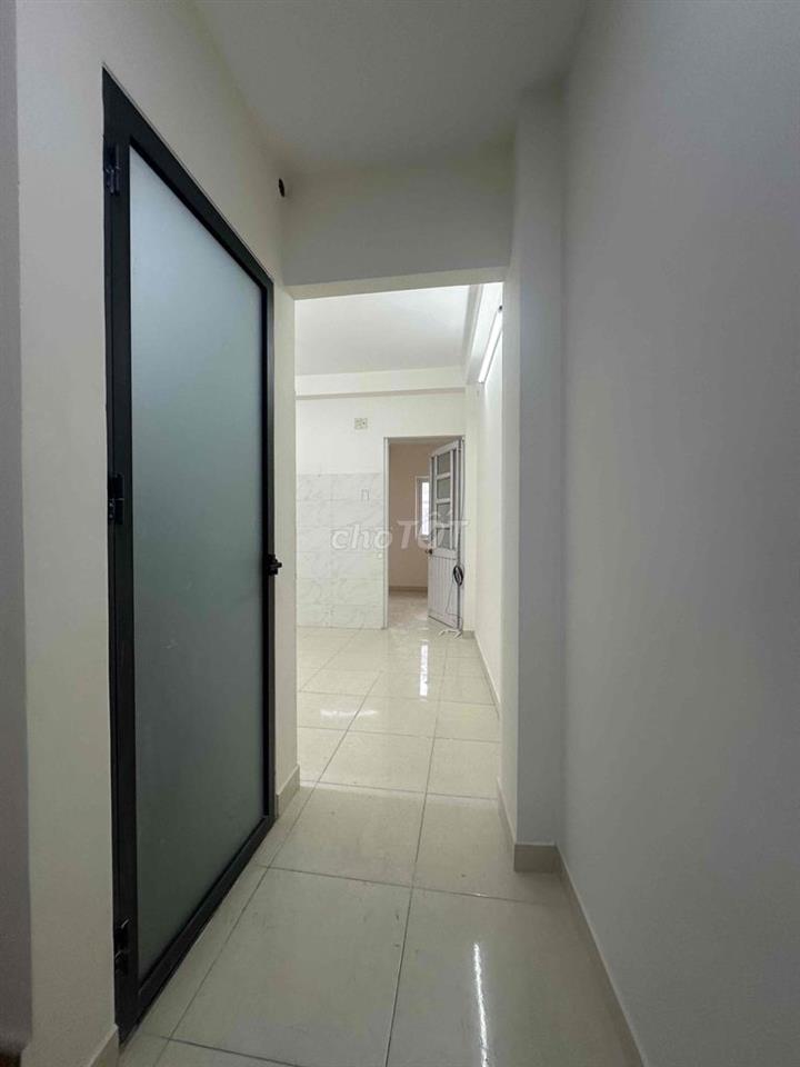 CHO THUÊ NHÀ MỚI 5 TẦNG MẶT TIỀN PHAN VĂN HÂN, P.17, Quận. BT GIÁ 39TR