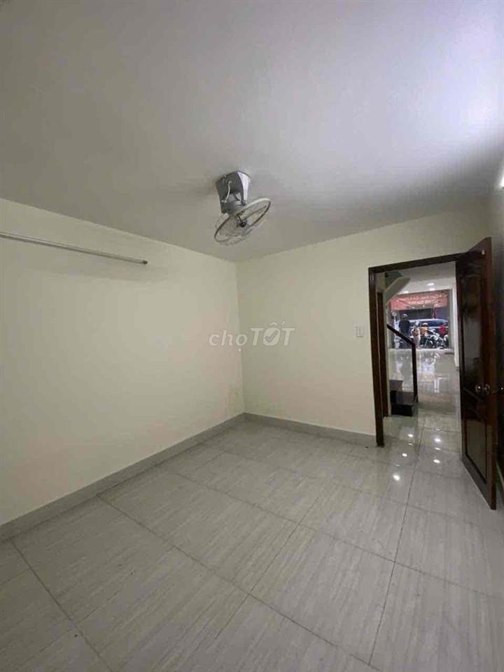 Cho Thuê Nhà 4 Tầng Hẻm Xe Hơi Xô Viết Nghệ Tĩnh-Ngay Q1 Giá Chỉ: 17Tr