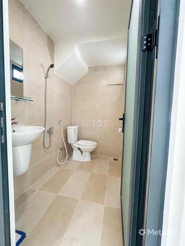 CHO THUÊ NHÀ MỚI 2 TẦNG HẺM 135 NGUYỄN HỮU CẢNH QUẬN BT - G