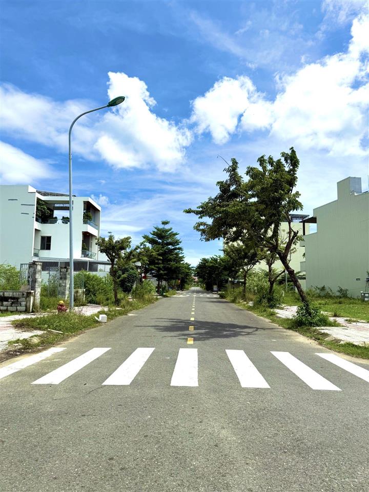Bán lô góc 2 mặt tiền bờ quan 3  nam hòa xuân, ngũ hành sơn, đà nẵng