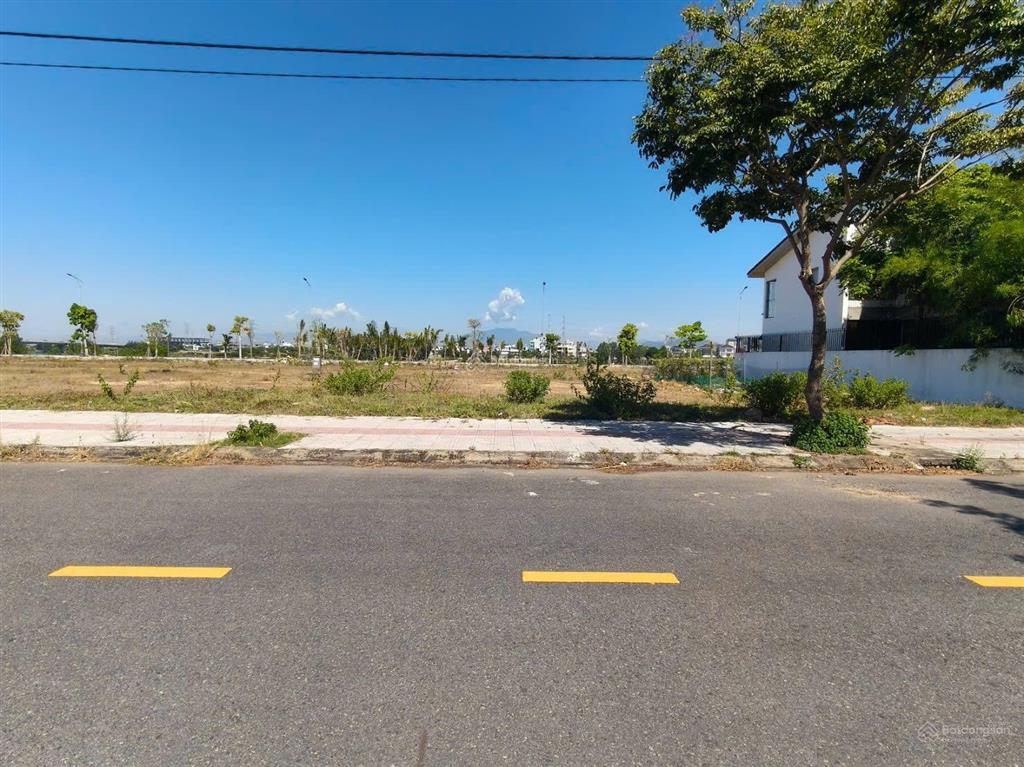 Biệt thự đồng khoa 260m ngang 10m giá đầu tư chỉ 12,2 tỷ