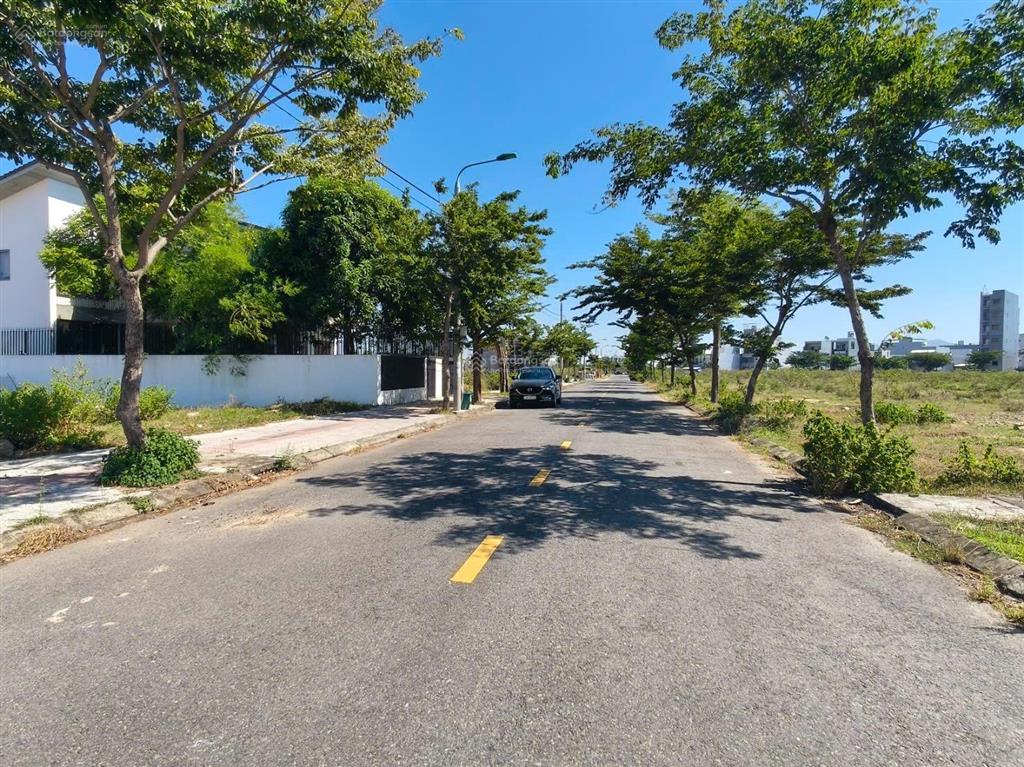 Biệt thự đồng khoa 260m ngang 10m giá đầu tư chỉ 12,2 tỷ