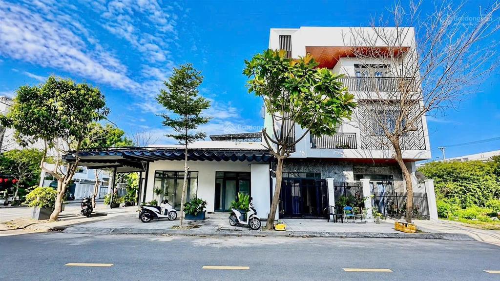 Bán nhà 3 tầng lô góc nam hòa xuân | 168m2 dòng tiền 18tr/tháng
