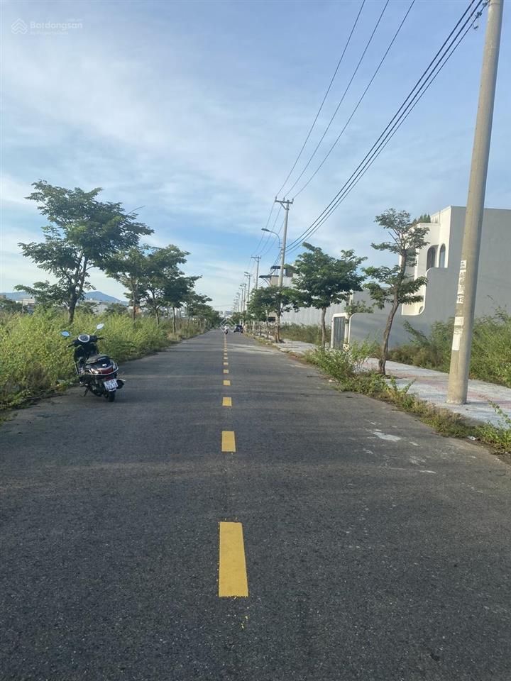 Bán đất b2.52 nam hòa xuân view công viên, trường học, gần sông 4,*** tỷ