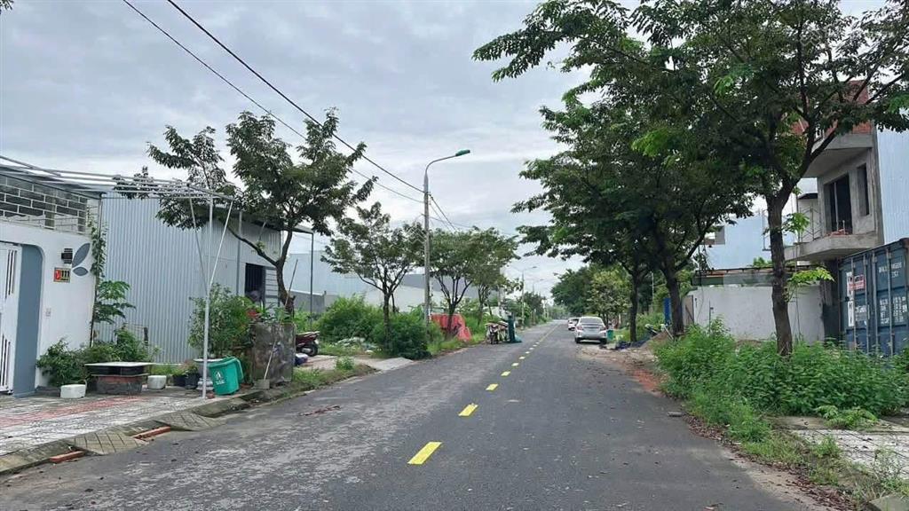 Bán đất đức tín nam hòa xuân | đông nam đường thông  nguyễn phước lan  chỉ 4,2 tỷ