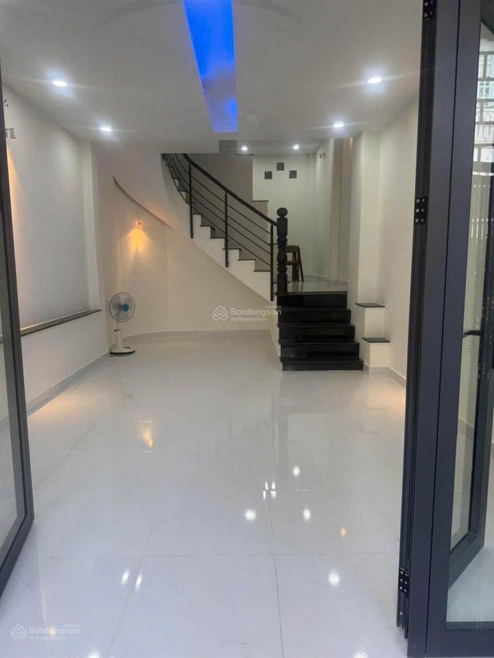 Giảm 1 tỷ bán gấp nhà đẹp đường số chợ lý phục man, 3 lầu, full nội thất sổ hồng giá rẻ