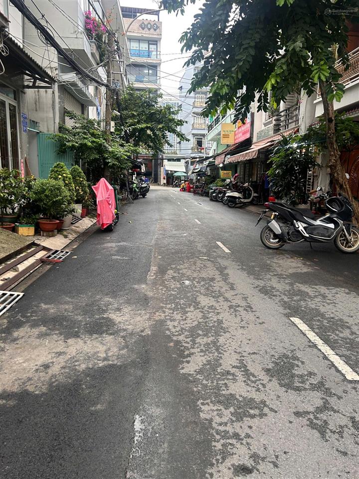 Giảm 1 tỷ bán gấp nhà đẹp đường số chợ lý phục man, 3 lầu, full nội thất sổ hồng giá rẻ