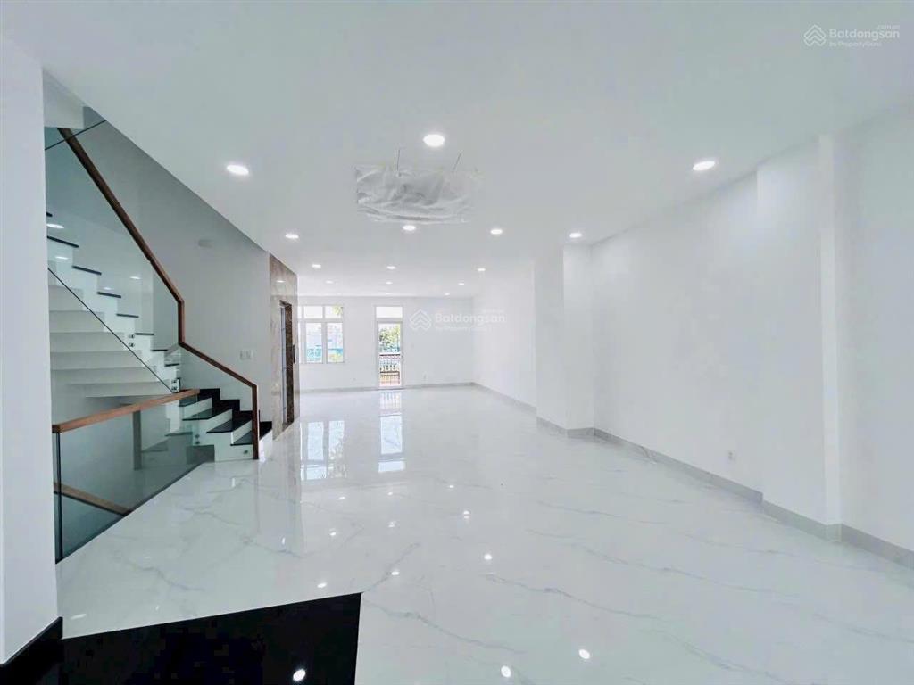 Chính chủ cần tiền bán gấp nhà bt liên kế him lam 7.5x20m đường 16m giá 47,5 tỷ sổ hồng cầm tay