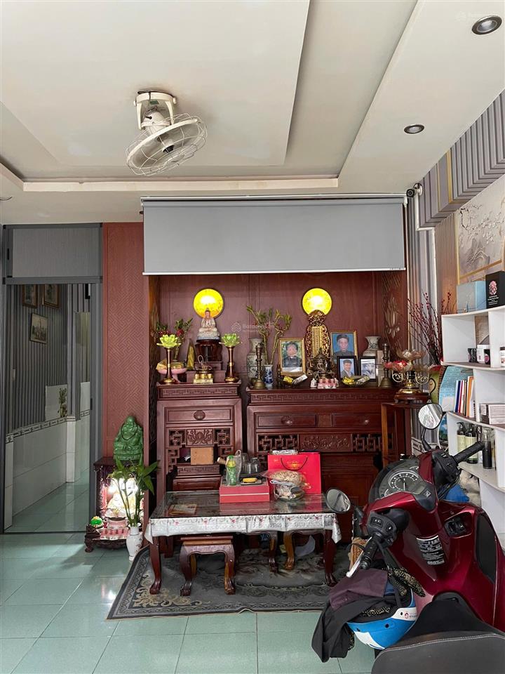 Bán nhà hxh cách lotte quận 7 500m, 1 trệt 2 lầu, mới đẹp, khu dân trí cao, sổ hồng giá 7 tỷ