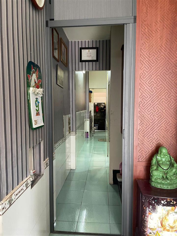 Bán nhà hxh cách lotte quận 7 500m, 1 trệt 2 lầu, mới đẹp, khu dân trí cao, sổ hồng giá 7 tỷ