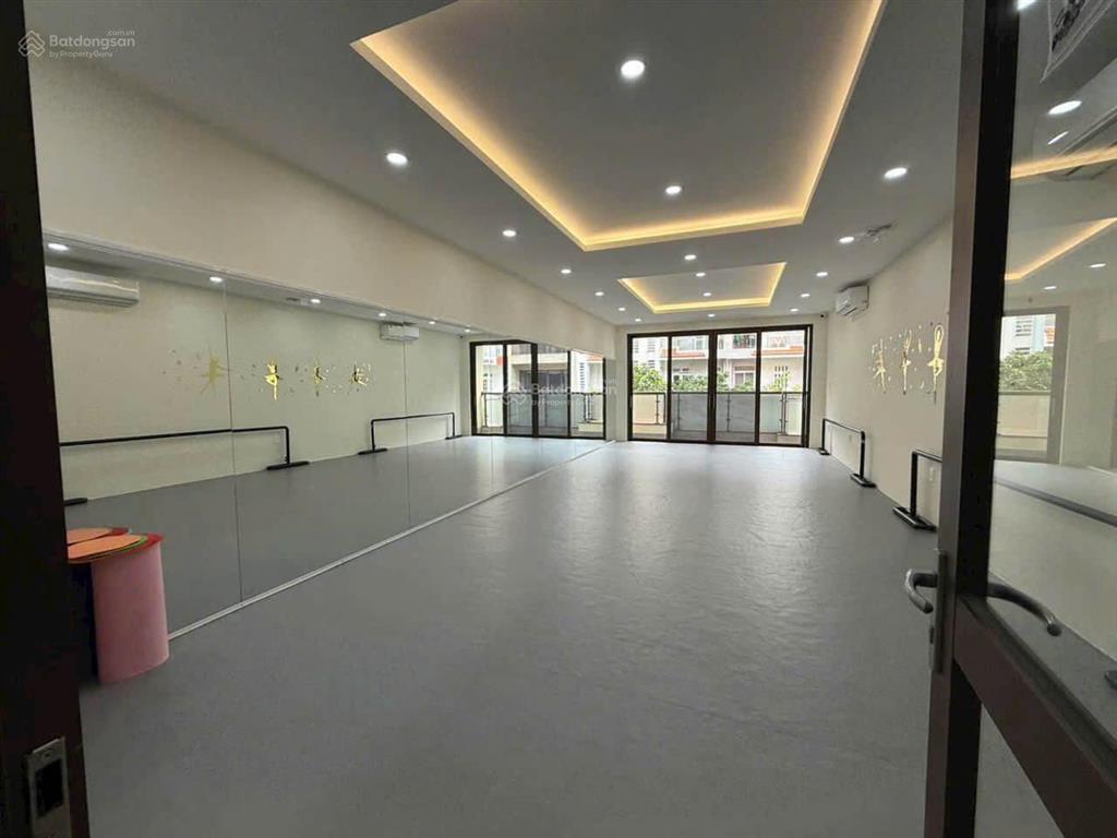 Cam kết giá rẻ! cho thuê nhà phố khu him lam kênh tẻ dt 5x20m hầm 3 lầu, vị trí đẹp cạnh pcc q7 cũ