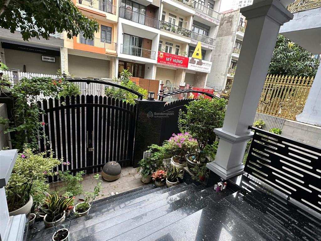 Hàng kính! kẹt tiền bán 41 tỷ nhà biệt thự him lam dt 7,5x20 hầm 3 lầu có thang máy sổ hồng
