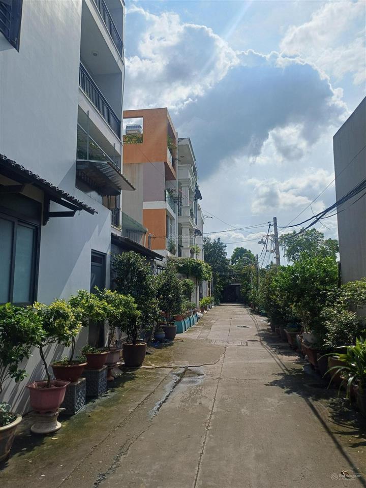 Bán đất nền bình trưng đông q2, dt 87.1m2, hướng tb, đường ô tô. giá 95tr.  0983 807 ***