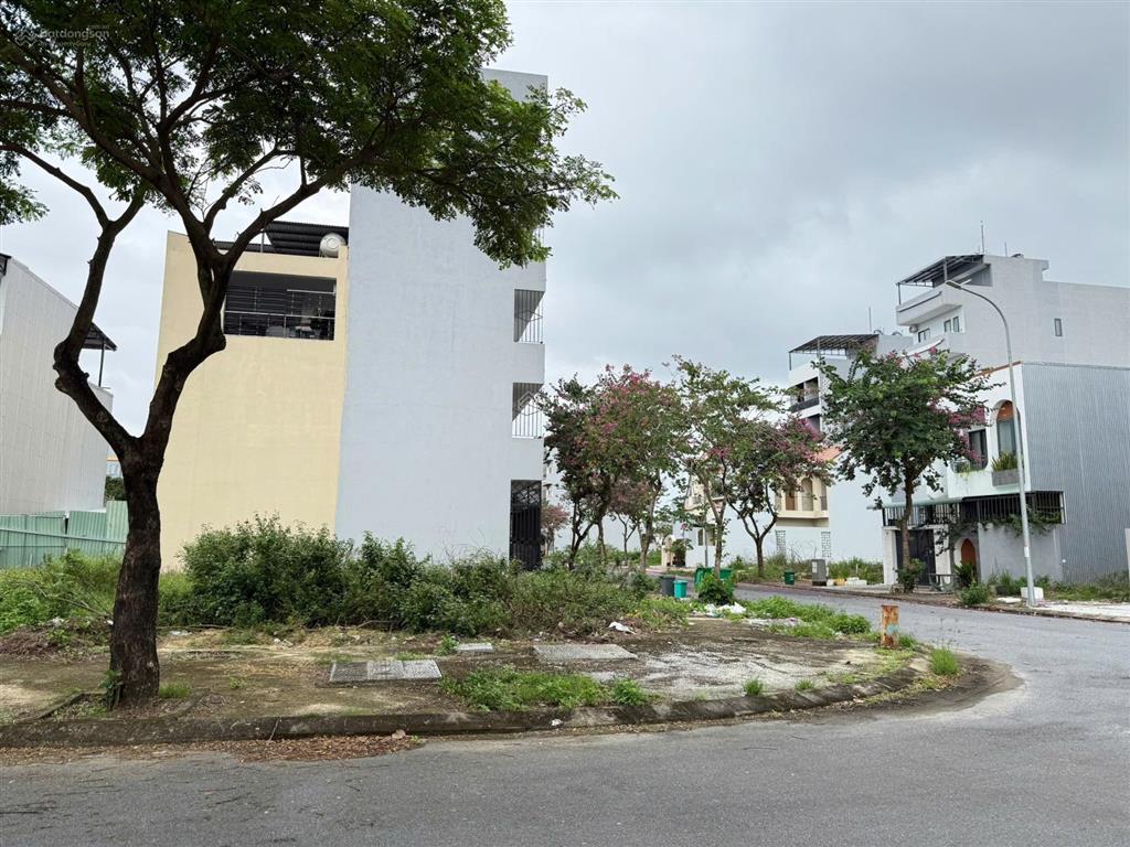 Bán lô góc 312,5m² (ngang 13m)  view đất tmdv  cách đh phan châu trinh 150m, giá 9,7 tỷ