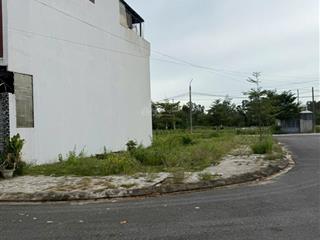 Gánh nặng ngân hàng! bán lô góc view công viên 81,5m2, sát vách fpt, giá 3,75 tỷ