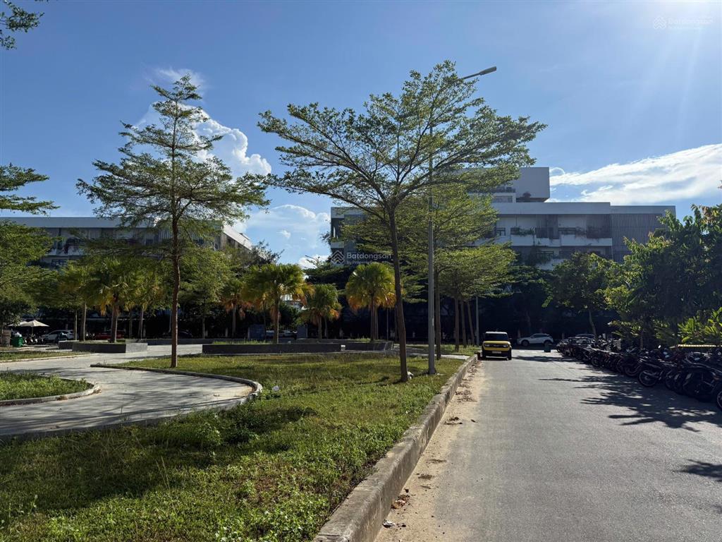 Chuyển nhượng lô đất 112m view công viên | cách đại học fpt 50m
