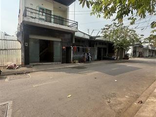 Bán 4 lô đất mới ra sổ, ngay bà điểm 4 gần quốc lộ 1a. thuộc bà điểm hóc môn