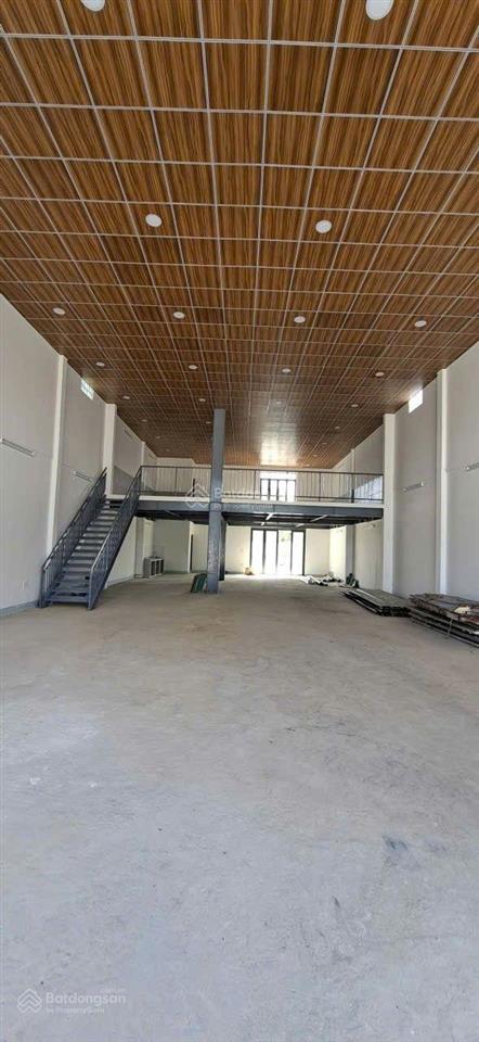 Bán xưởng 303m2, góc 2 mặt tiền dương công khi, hóc môn