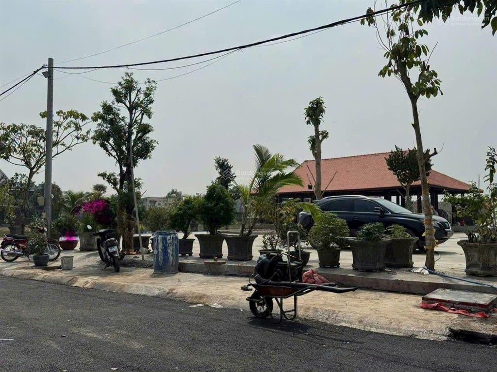 Bán 2 lô liền nhau 5*25m mặt tiền nhựa. gần chợ xuân thới thượng