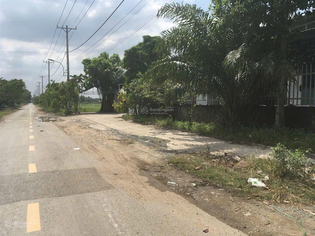 Bán kho xưởng 400m2. mặt tiền nhựa. hóc môn gần vành đai 3