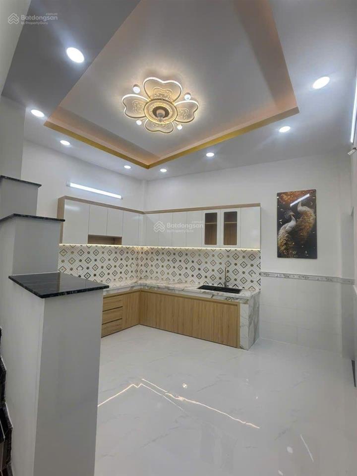Bán nhà 8*20m góc 2 mặt tiền. nội bộ lê thị kim. gần ubnd xã xts. hóc môn