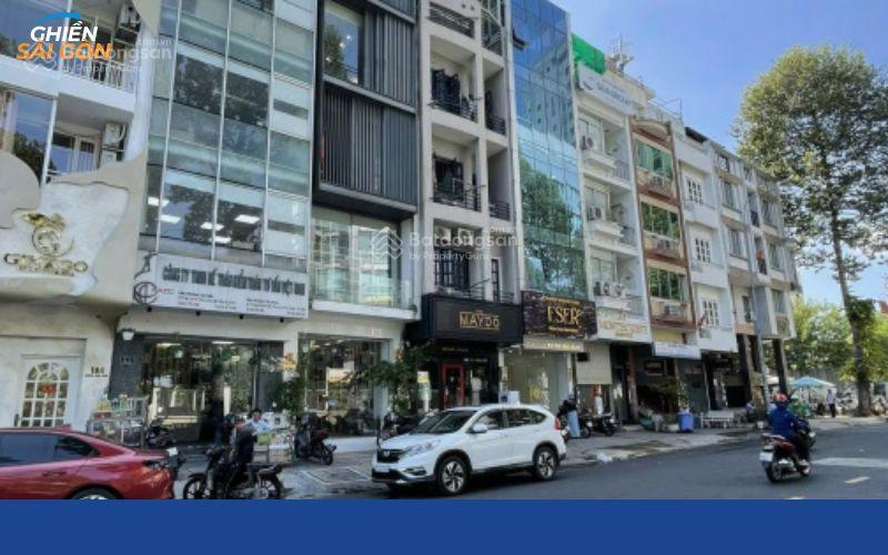 Vip cầu giấy  tòa building lô góc 2 mặt phố  mặt ngõ ô tô tránh vỉa hè đá bóng  view cực thoáng