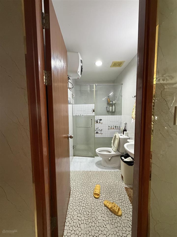 Cho thuê căn hộ chung cư carillon 1, 2 phòng ngủ 2 wc (3 phòng đập thông thành 2 phòng)