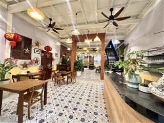 Cho thuê mặt bằng siêu rộng đẹp 210m2 sẵn mô hình nhà hàng 2 tầng khu phố hàn