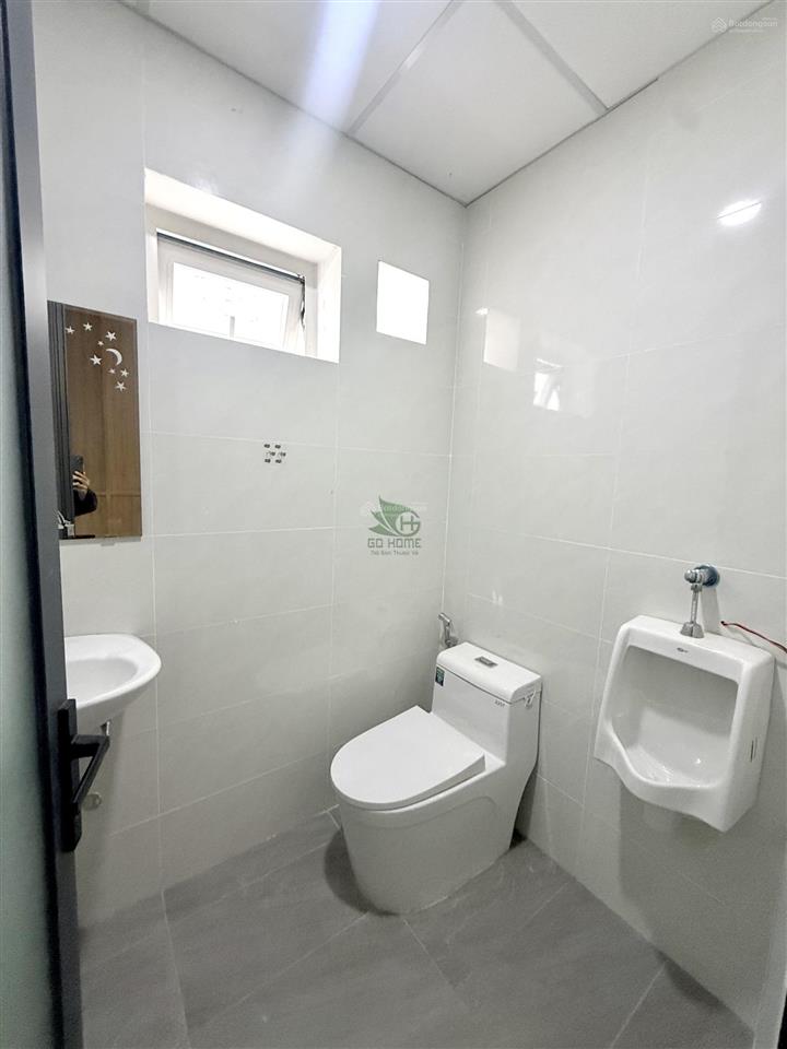 Cho thuê mặt bằng 165m2 tầng 2 có thang máy khu acc vườn xoài