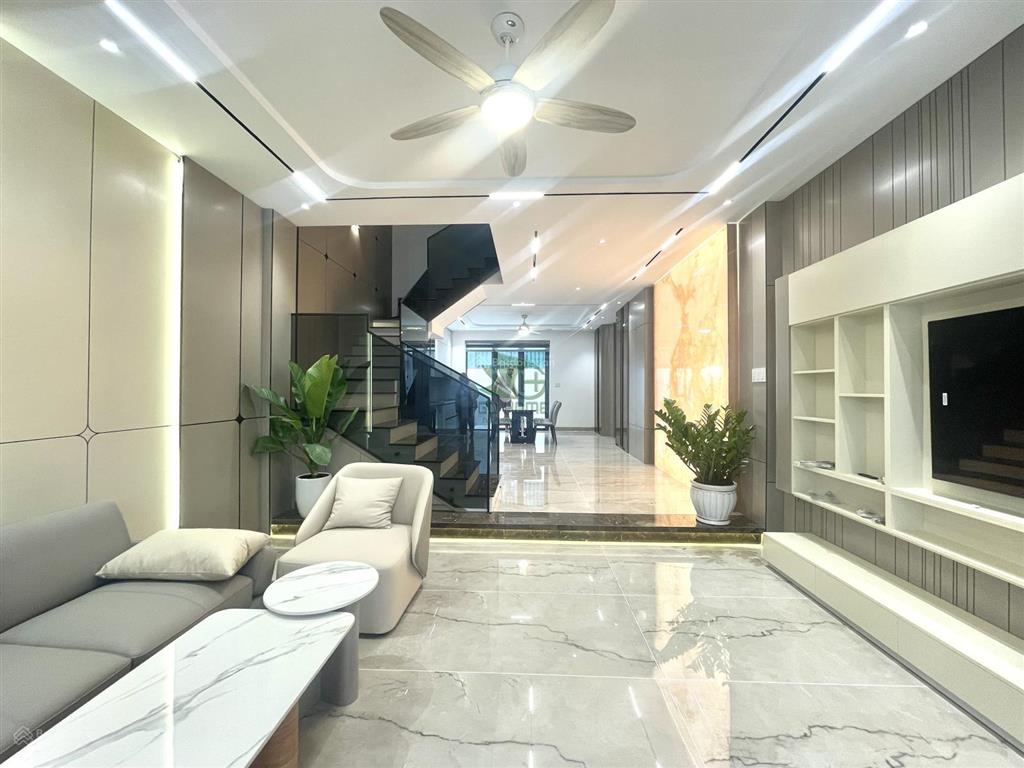 Cho thuê nhà mới xây 3 phòng ngủ full nội thất khu đô thị mỹ gia gói 3
