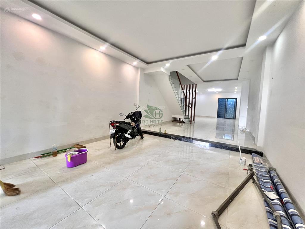 Cho thuê nhà kinh doanh 5 phòng ngủ khu vcn phước hải