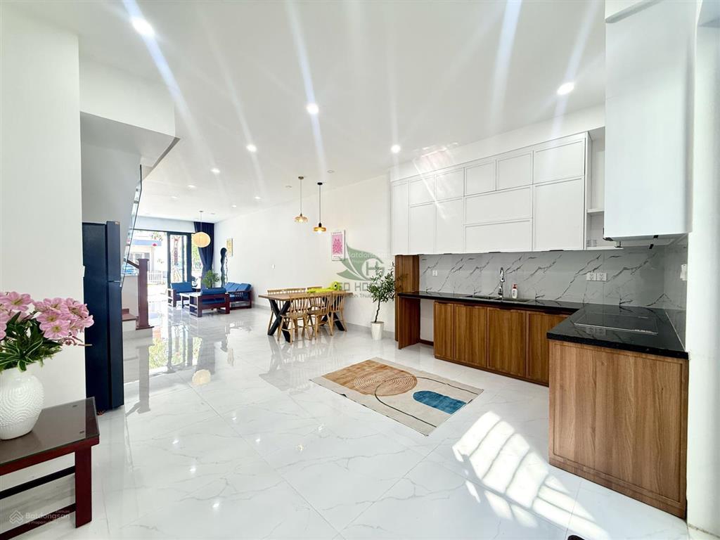 Cho thuê nhà 4 phòng ngủ full nội thất khu đô thị mỹ gia gói 8