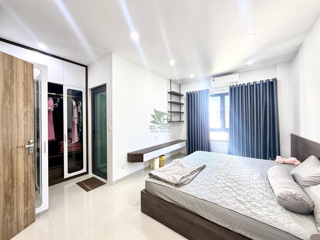 Cho thuê nhà mới ở kinh doanh 4 tầng có thang máy khu đô thị phước long
