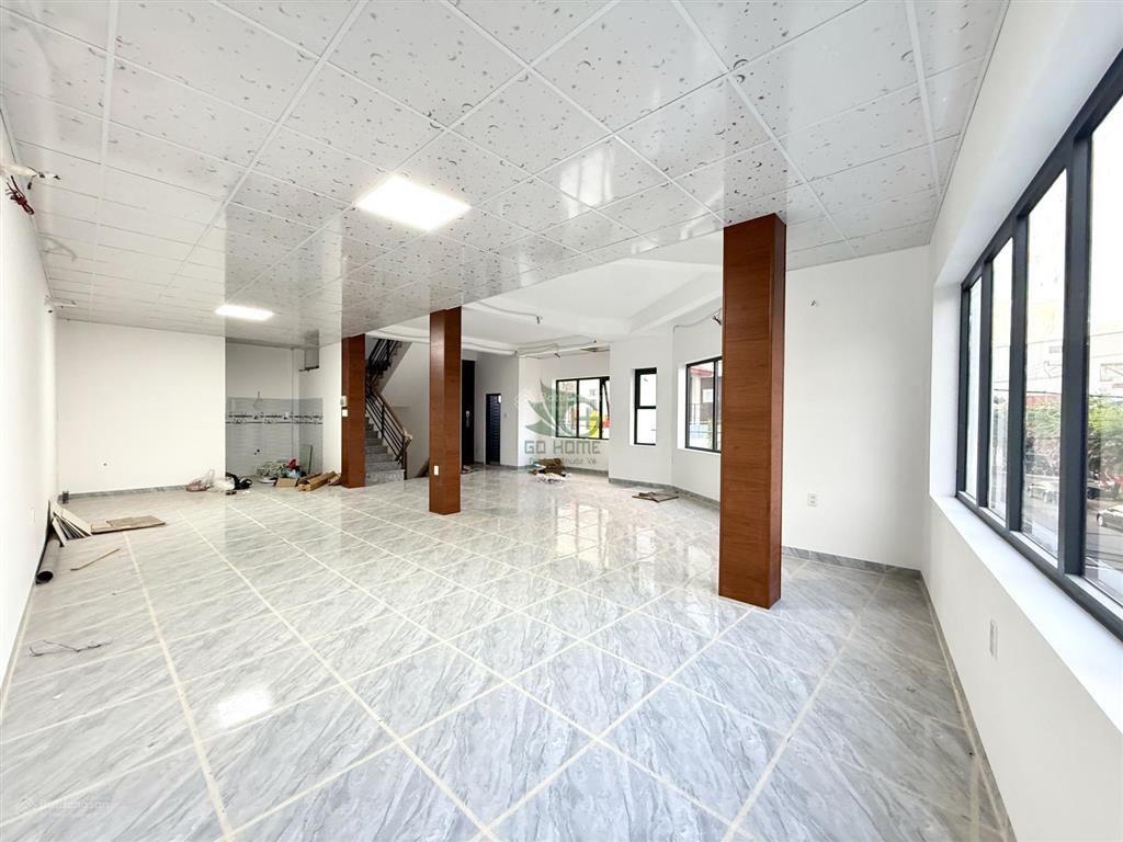 Cho thuê mặt bằng 2 tầng 220m2 góc 2 mặt tiền khu bàn cờ phước long