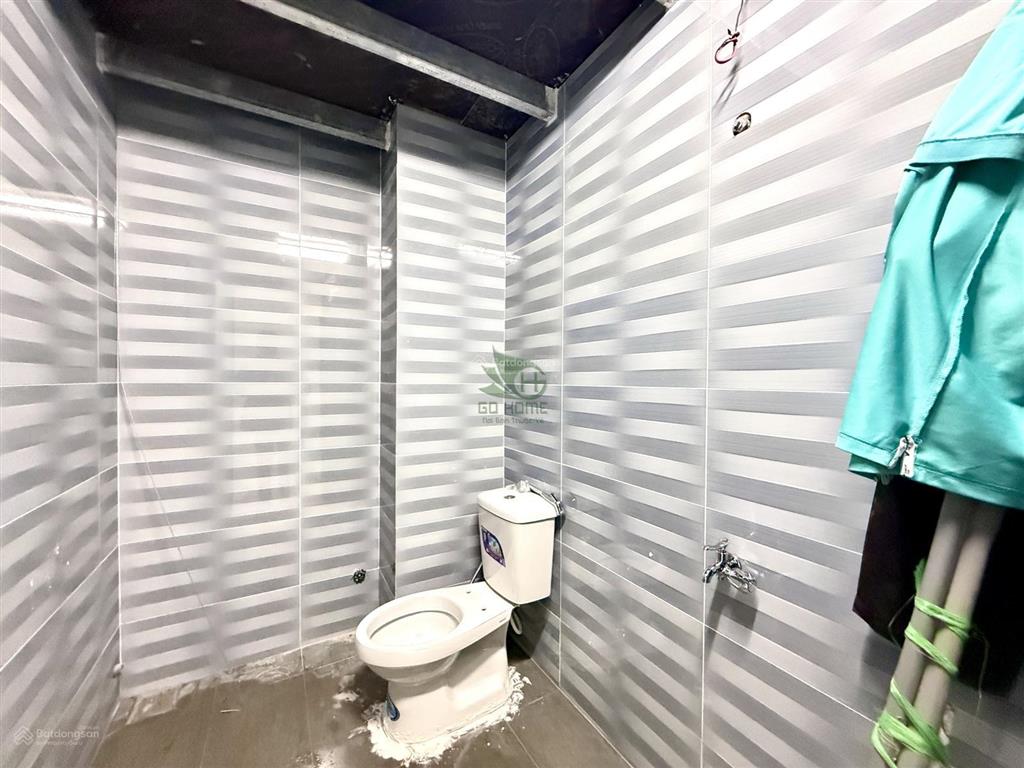 Cho thuê mặt bằng 2 tầng 220m2 góc 2 mặt tiền khu bàn cờ phước long