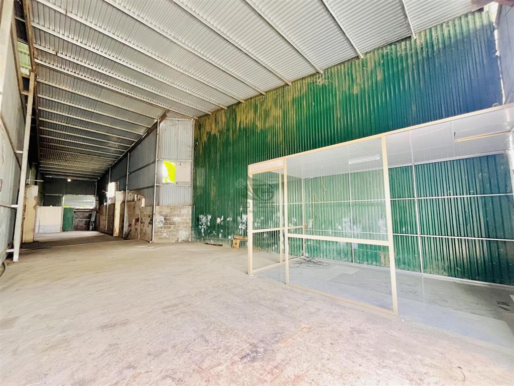 Cho thuê kho xưởng 370m giá 12 triệu/tháng khu vực vĩnh thạnh