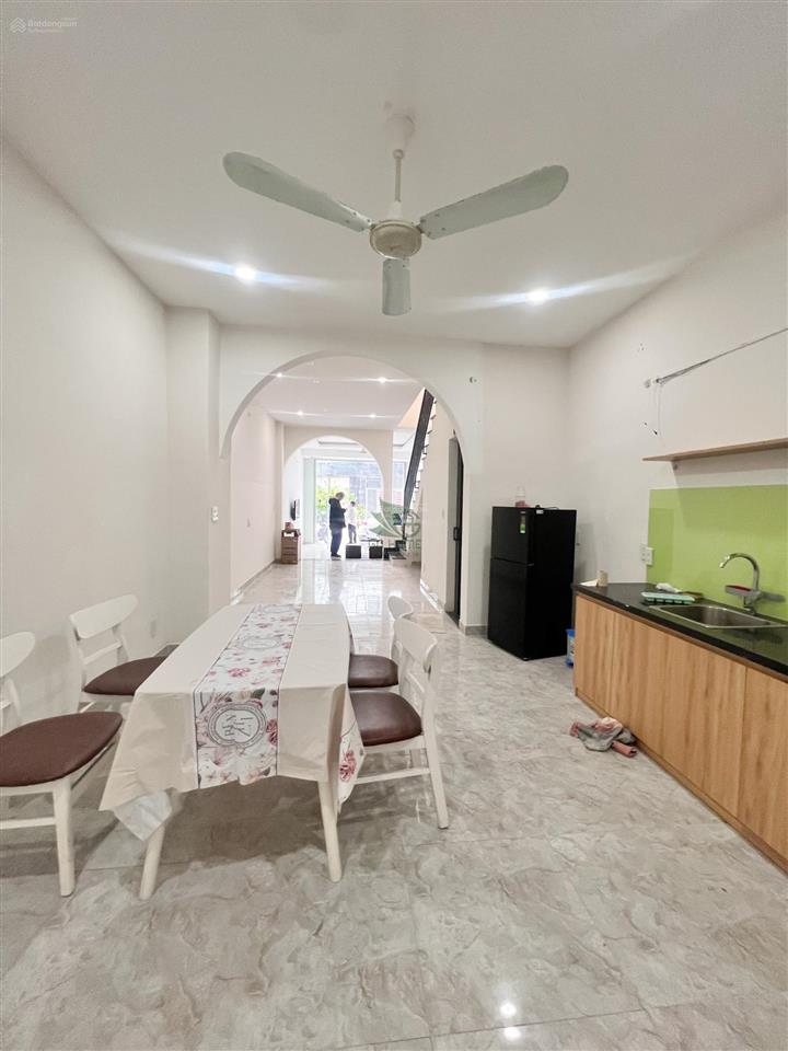 Nhà khu vcn phước long 2 phòng ngủ full nội thát