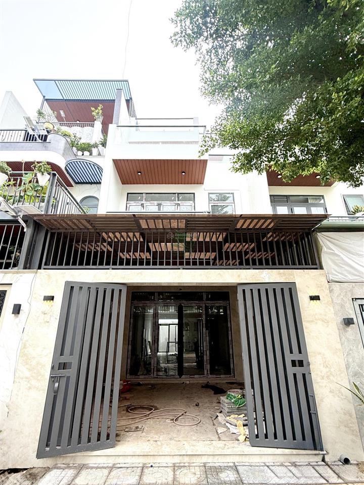 Nhà mỹ gia gói 2  full nội thất  4 phòng ngủ