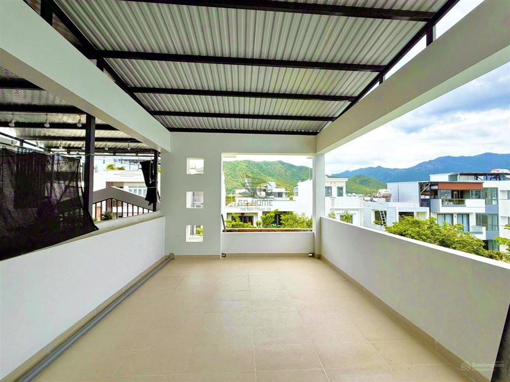 Cho thuê nhà đẹp 4 phòng ngủ full nội thất khu đô thị an bình tân