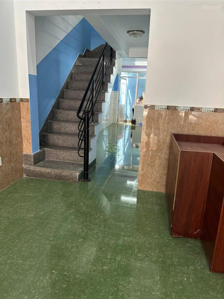 Cho thuê nhà ở kinh doanh 3 tầng 4 phòng ngủ hẻm lớn nguyễn thiện thuật khu phố tây