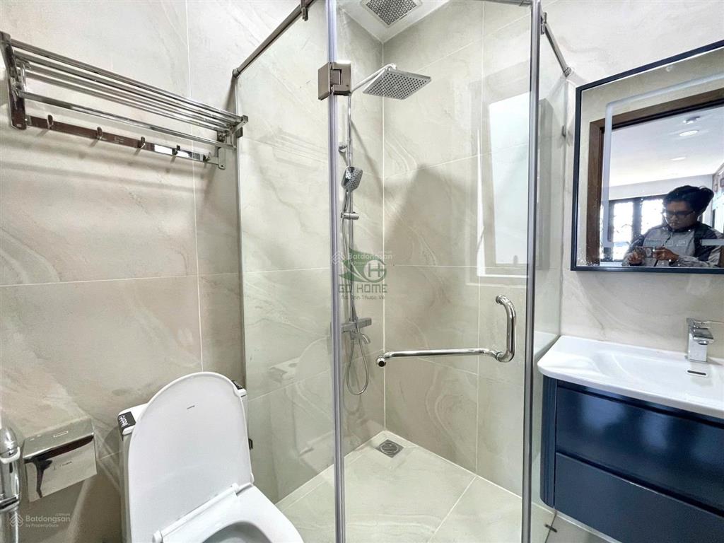 Cho thuê toà lô góc 2 mặt tiền 5 tầng + 1 hầm mới xây sẵn pccc khu hà quang 2
