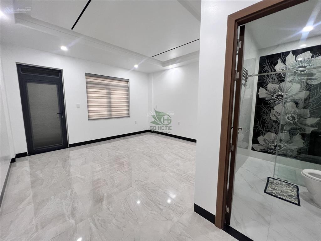 Cho thuê mặt bằng 2 tầng mặt đường chính khu vcn phước long gần dự án sungroup