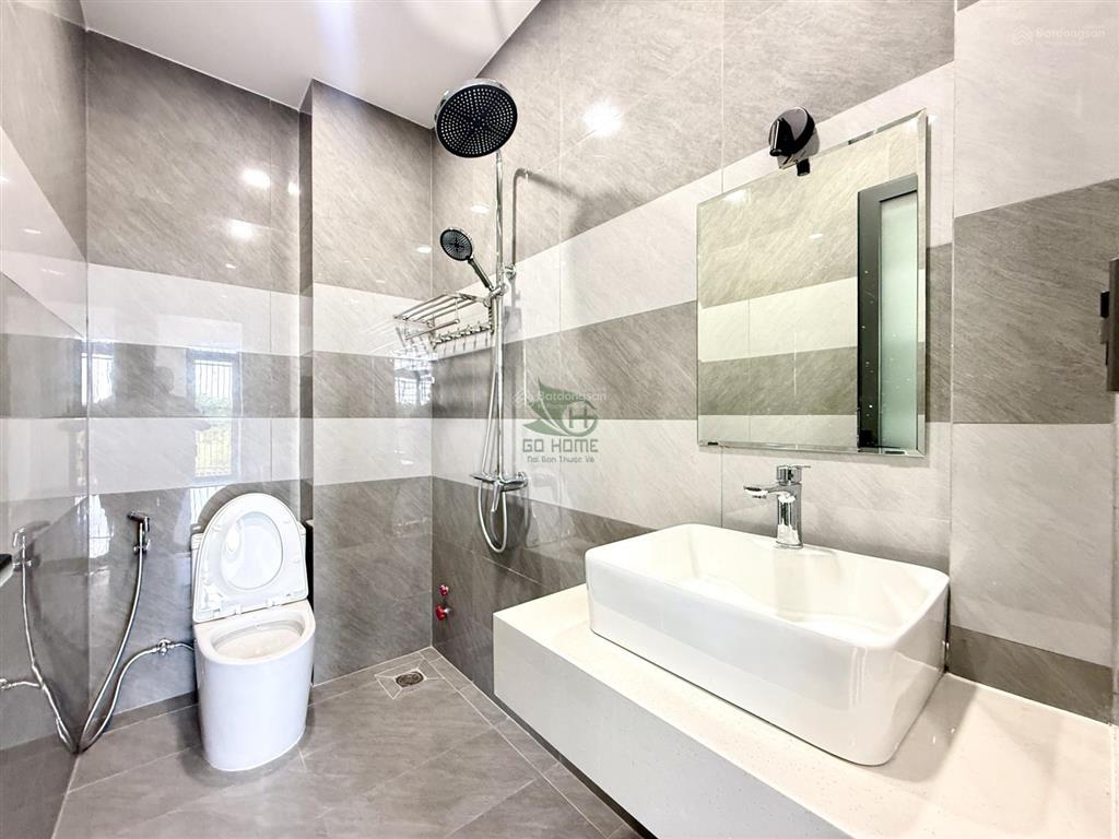 Cho thuê nhà mới 4 phòng ngủ khu đô thị mỹ gia gói 2 giá 20 triệu/tháng